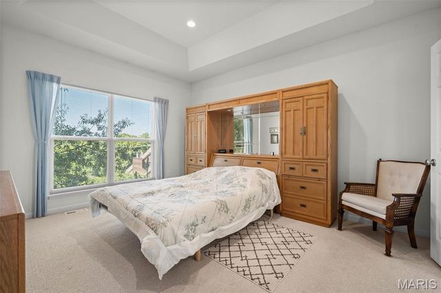 5230 Hollow Wood Court, St Louis, MO 63128