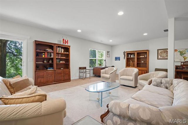 5230 Hollow Wood Court, St Louis, MO 63128