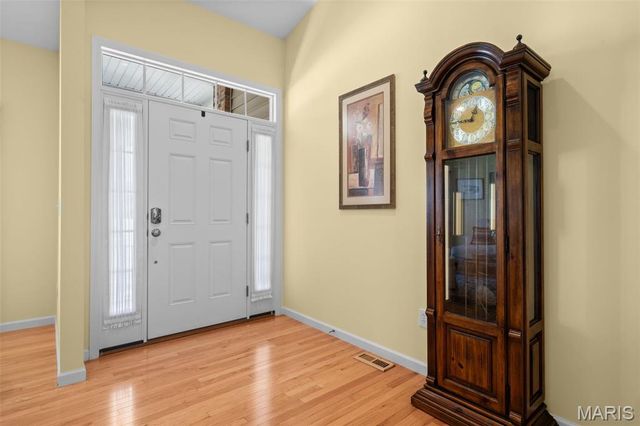 5230 Hollow Wood Court, St Louis, MO 63128