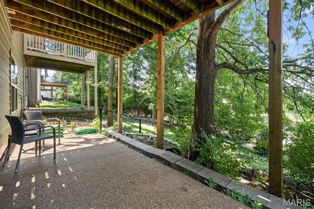 5230 Hollow Wood Court, St Louis, MO 63128
