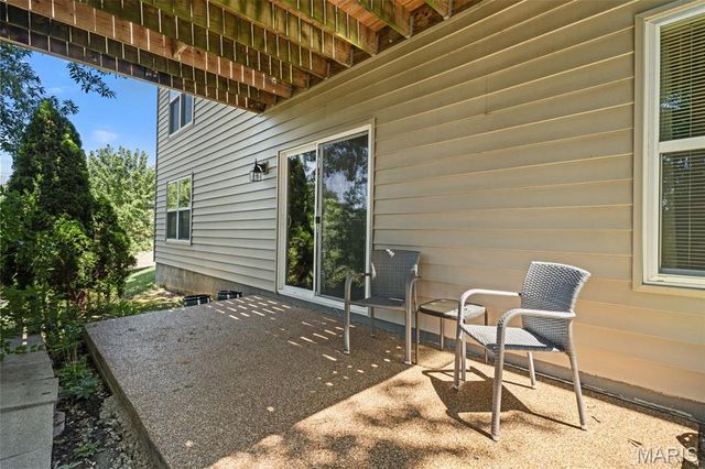 5230 Hollow Wood Court, St Louis, MO 63128