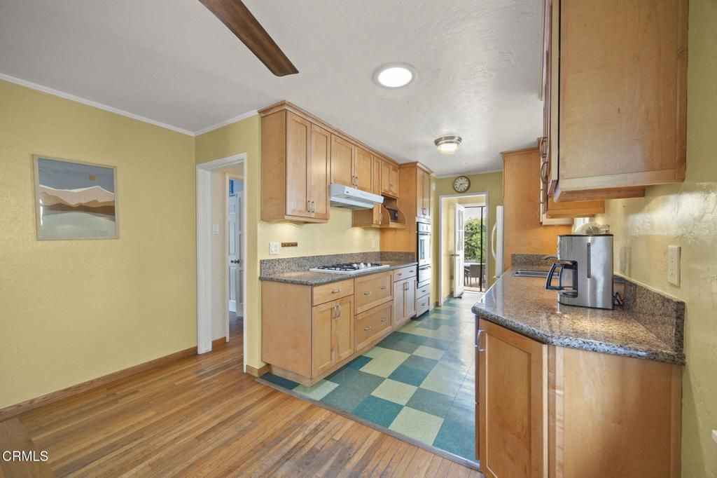 Image 12 of property listing at 345 Melrose Drive, Oxnard, CA 93035