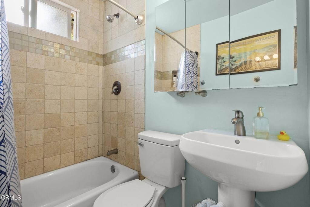 Image 17 of property listing at 345 Melrose Drive, Oxnard, CA 93035