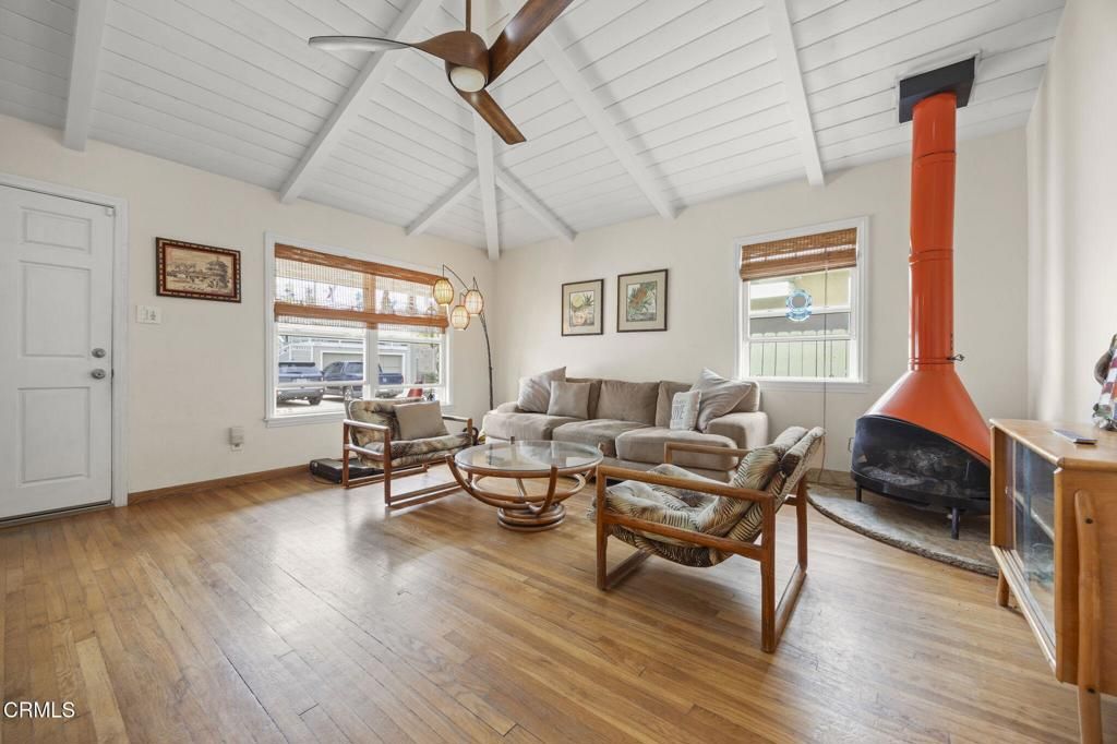 Image 6 of property listing at 345 Melrose Drive, Oxnard, CA 93035