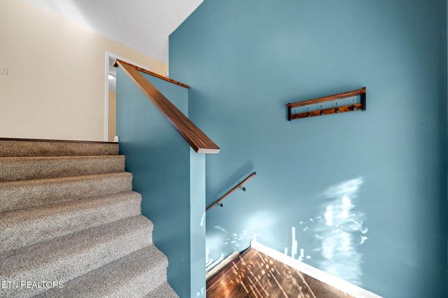 1690 River Bend Rd, Sevierville, TN 37876