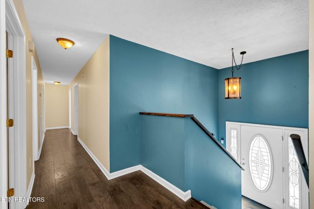 1690 River Bend Rd, Sevierville, TN 37876