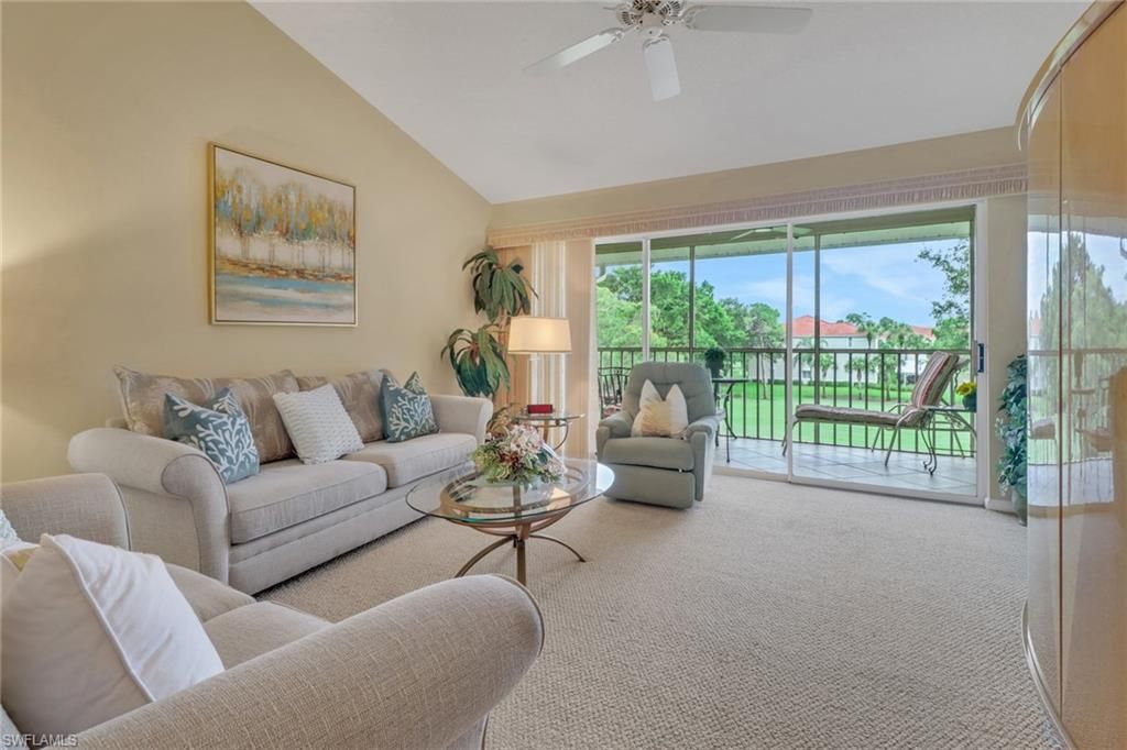 6985 Dennis CIR # 308, Naples, FL 34104