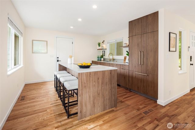 7047 NE 138th Street, Kirkland, WA 98034