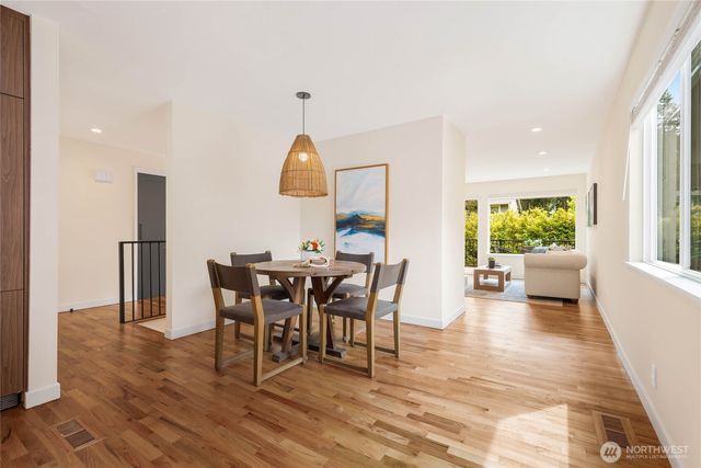 7047 NE 138th Street, Kirkland, WA 98034