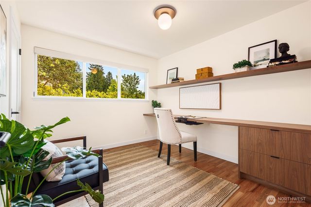 7047 NE 138th Street, Kirkland, WA 98034