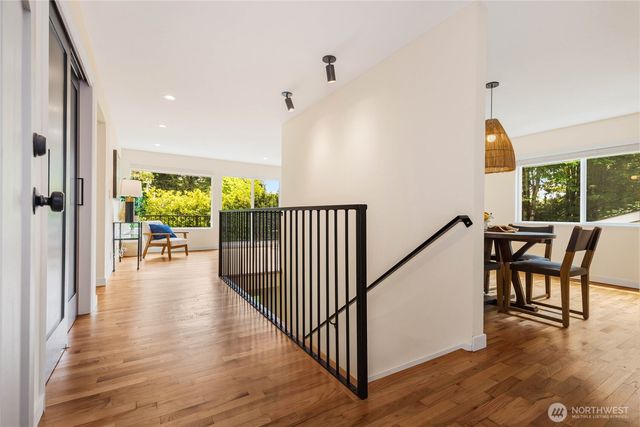 7047 NE 138th Street, Kirkland, WA 98034