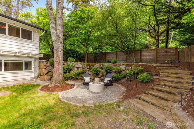 7047 NE 138th Street, Kirkland, WA 98034