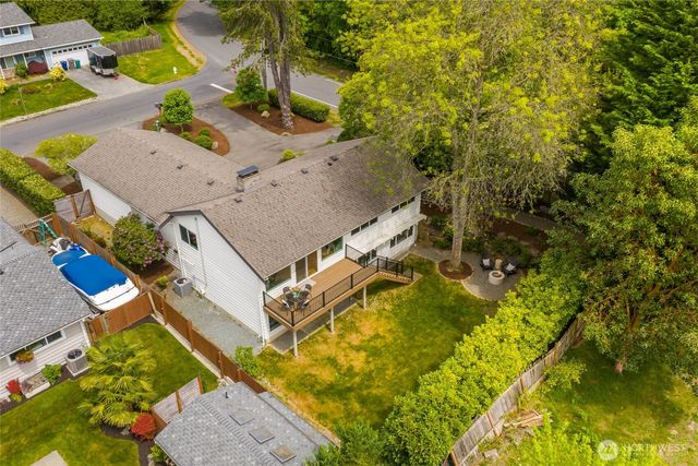 7047 NE 138th Street, Kirkland, WA 98034