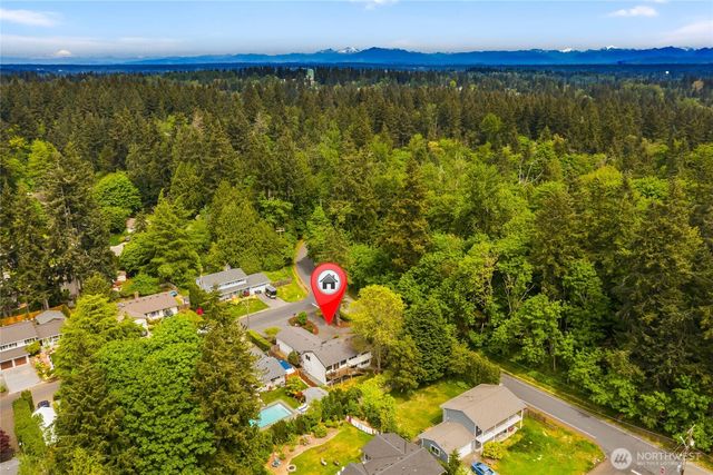 7047 NE 138th Street, Kirkland, WA 98034