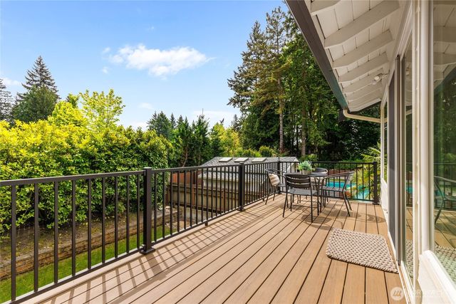 7047 NE 138th Street, Kirkland, WA 98034