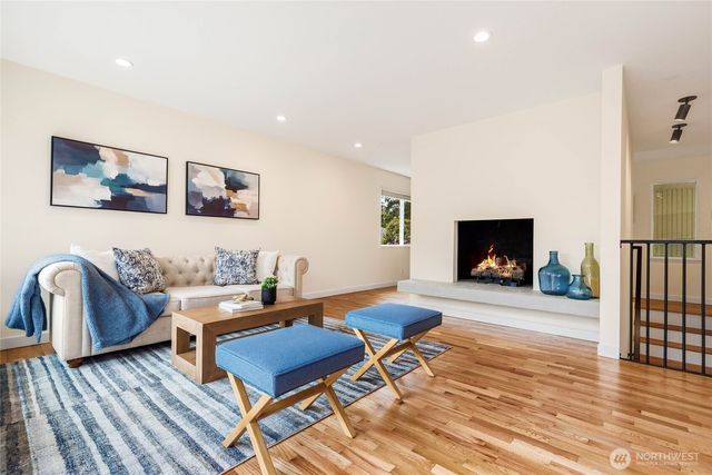 7047 NE 138th Street, Kirkland, WA 98034