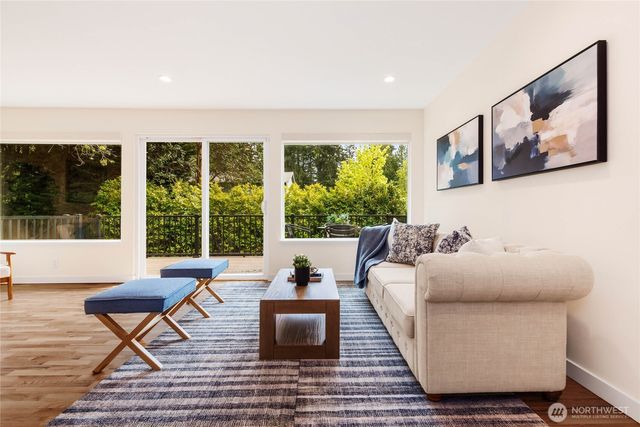 7047 NE 138th Street, Kirkland, WA 98034