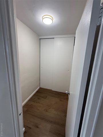 220-55 46th Avenue 8R, Bayside, NY 11361