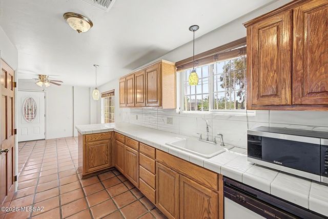 3350 W Ruthann Road, Tucson, AZ 85745