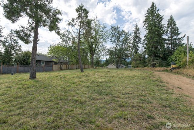 1126 W Lauridsen Boulevard, Port Angeles, WA 98362