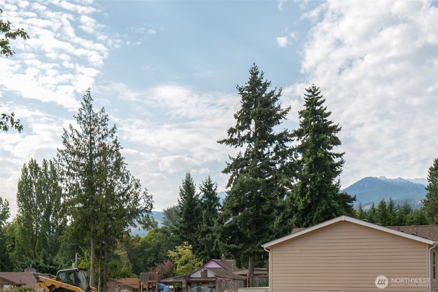 1126 W Lauridsen Boulevard, Port Angeles, WA 98362