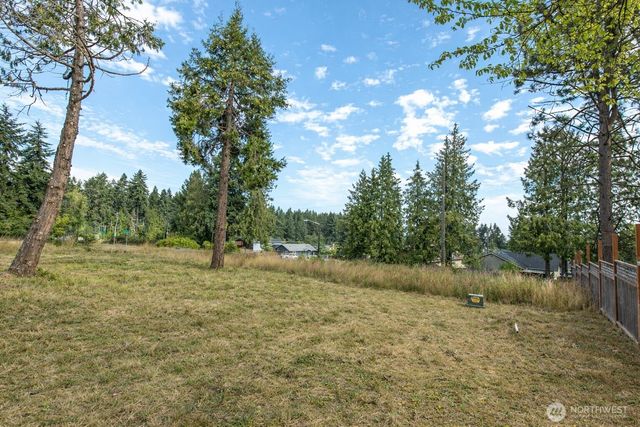 1126 W Lauridsen Boulevard, Port Angeles, WA 98362