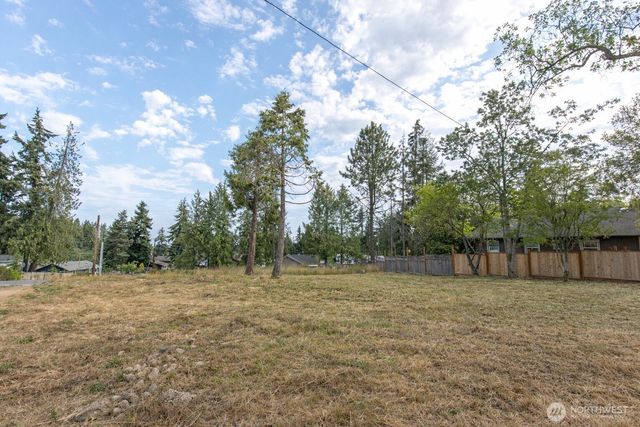 1126 W Lauridsen Boulevard, Port Angeles, WA 98362