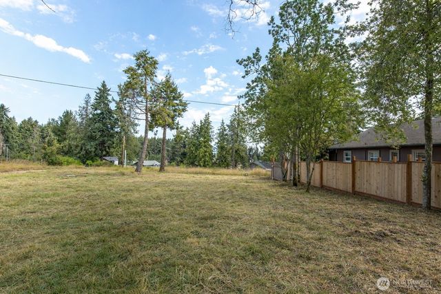 1126 W Lauridsen Boulevard, Port Angeles, WA 98362