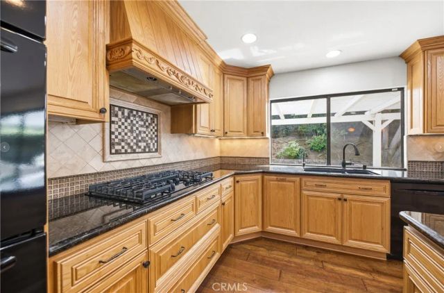 13792 Christian Barrett Drive, Moorpark, CA 93021