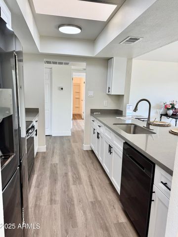 4813 W HAYWARD Avenue, Glendale, AZ 85301