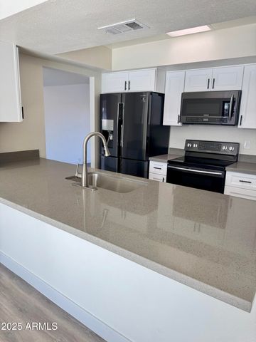 4813 W HAYWARD Avenue, Glendale, AZ 85301