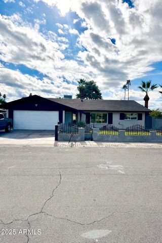 4813 W HAYWARD Avenue, Glendale, AZ 85301