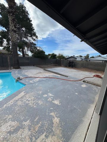 4813 W HAYWARD Avenue, Glendale, AZ 85301