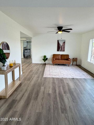 4813 W HAYWARD Avenue, Glendale, AZ 85301