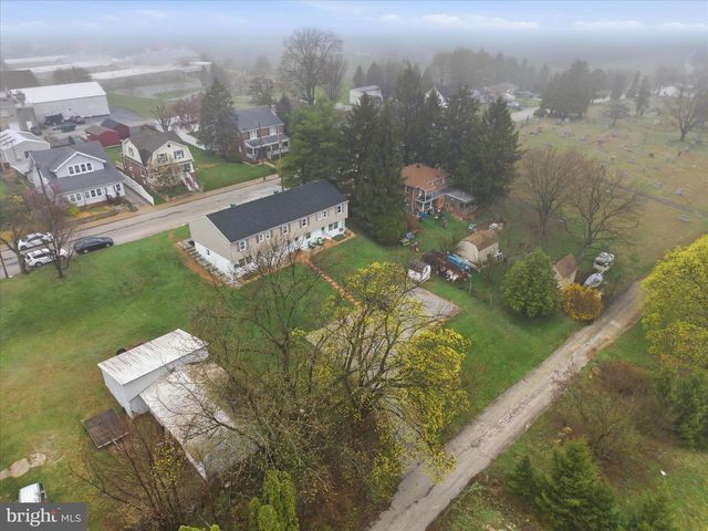20 E GAY ST, Red Lion, PA 17356