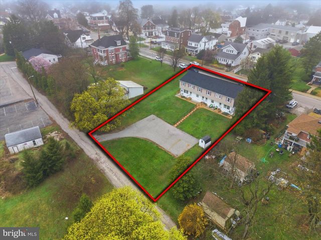 20 E GAY ST, Red Lion, PA 17356
