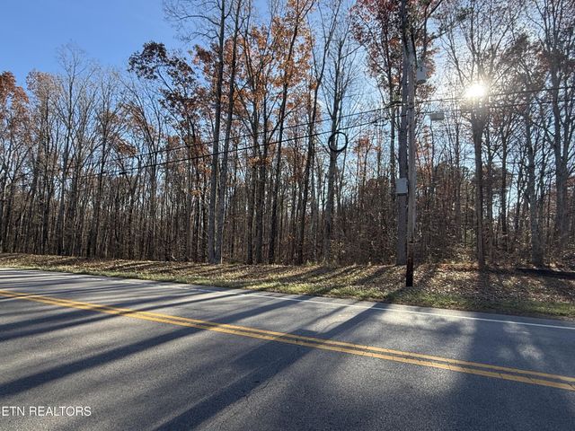 9 Hwy 70 N, Monterey, TN 38574