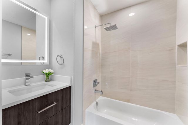 119 Merritt Street 403, Fort Worth, TX 76114