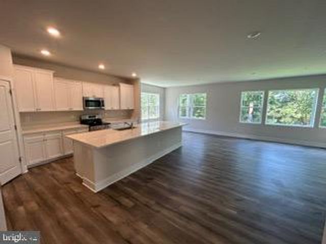 10083 SHENANDOAH LN, White Plains, MD 20695