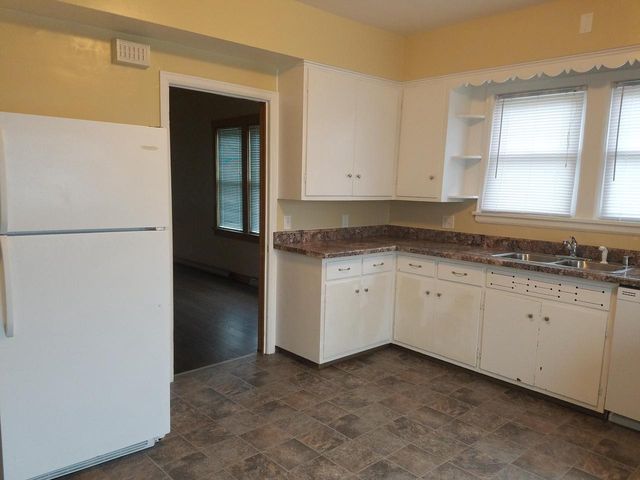 4606 22nd AVENUE, Kenosha, WI 53140