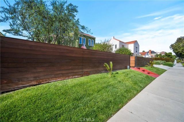 1245 S Hudson Avenue, Los Angeles, CA 90019