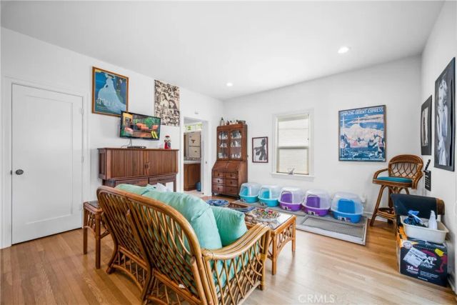 1245 S Hudson Avenue, Los Angeles, CA 90019