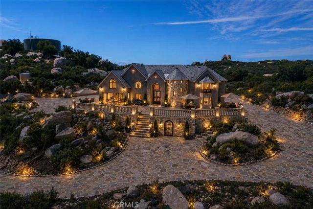 42125 Calle Paramo, Murrieta, CA 92562