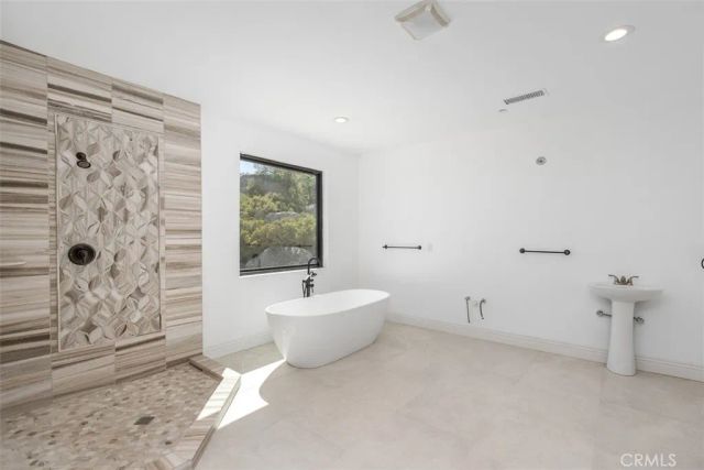 42125 Calle Paramo, Murrieta, CA 92562