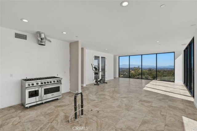 42125 Calle Paramo, Murrieta, CA 92562