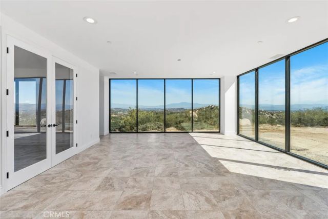 42125 Calle Paramo, Murrieta, CA 92562