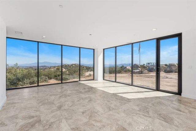 42125 Calle Paramo, Murrieta, CA 92562
