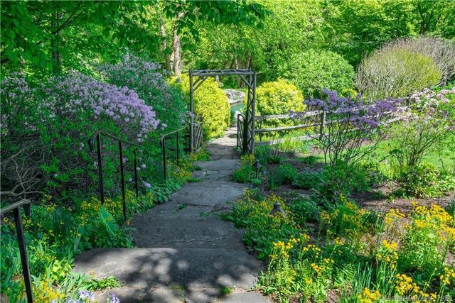 33 Nodine Pasture Road, Kent, CT 06757