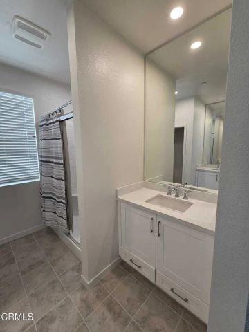 711 Winchester Drive, Oxnard, CA 93036
