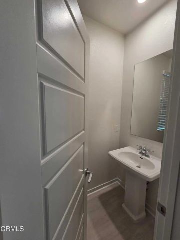 711 Winchester Drive, Oxnard, CA 93036